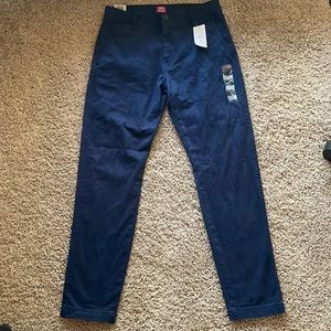 Levi’s Mens navy blue chinos. 29x30